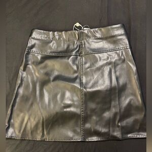 Max Studio Skirt. Size M. NWT.